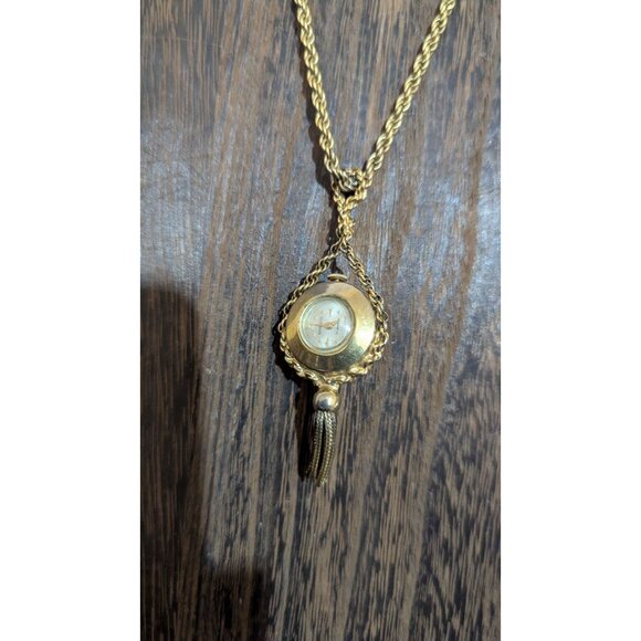 Baroness Vintage Pendant Watch Necklace Gold-Tone Chain & Tassel Estate Jewelry - Picture 3 of 9